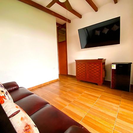 Hotel Resort Thiago Chincha Alta Exterior photo