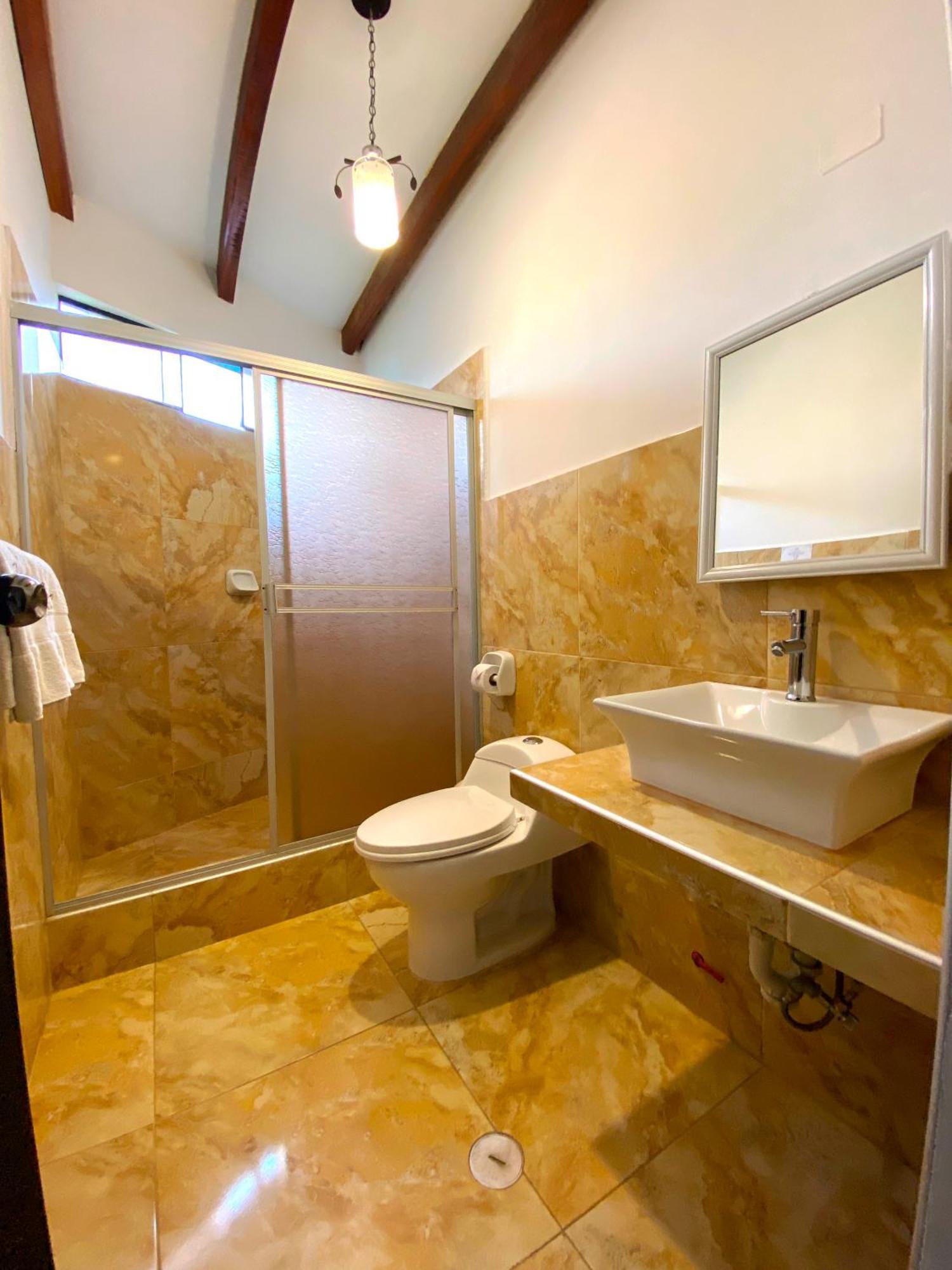 Hotel Resort Thiago Chincha Alta Exterior photo